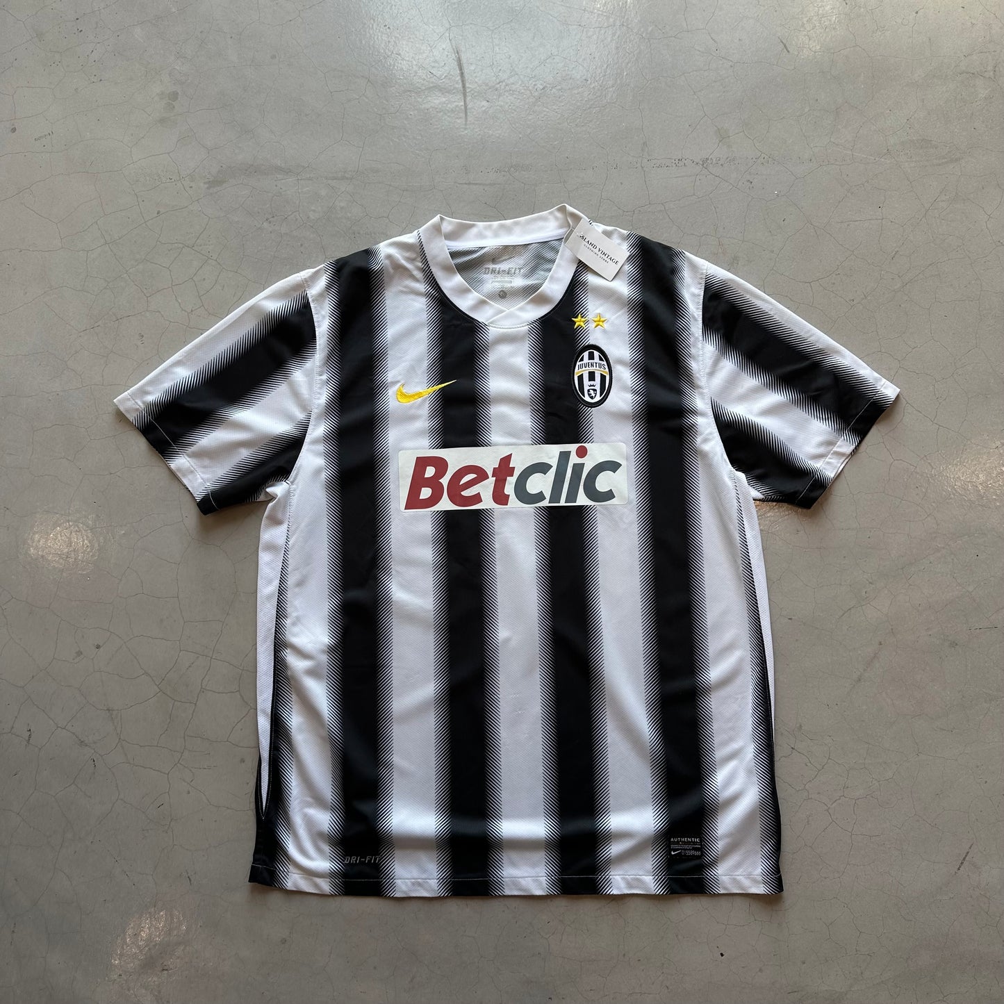Juventus 2011 Home Jersey (Del Piero)