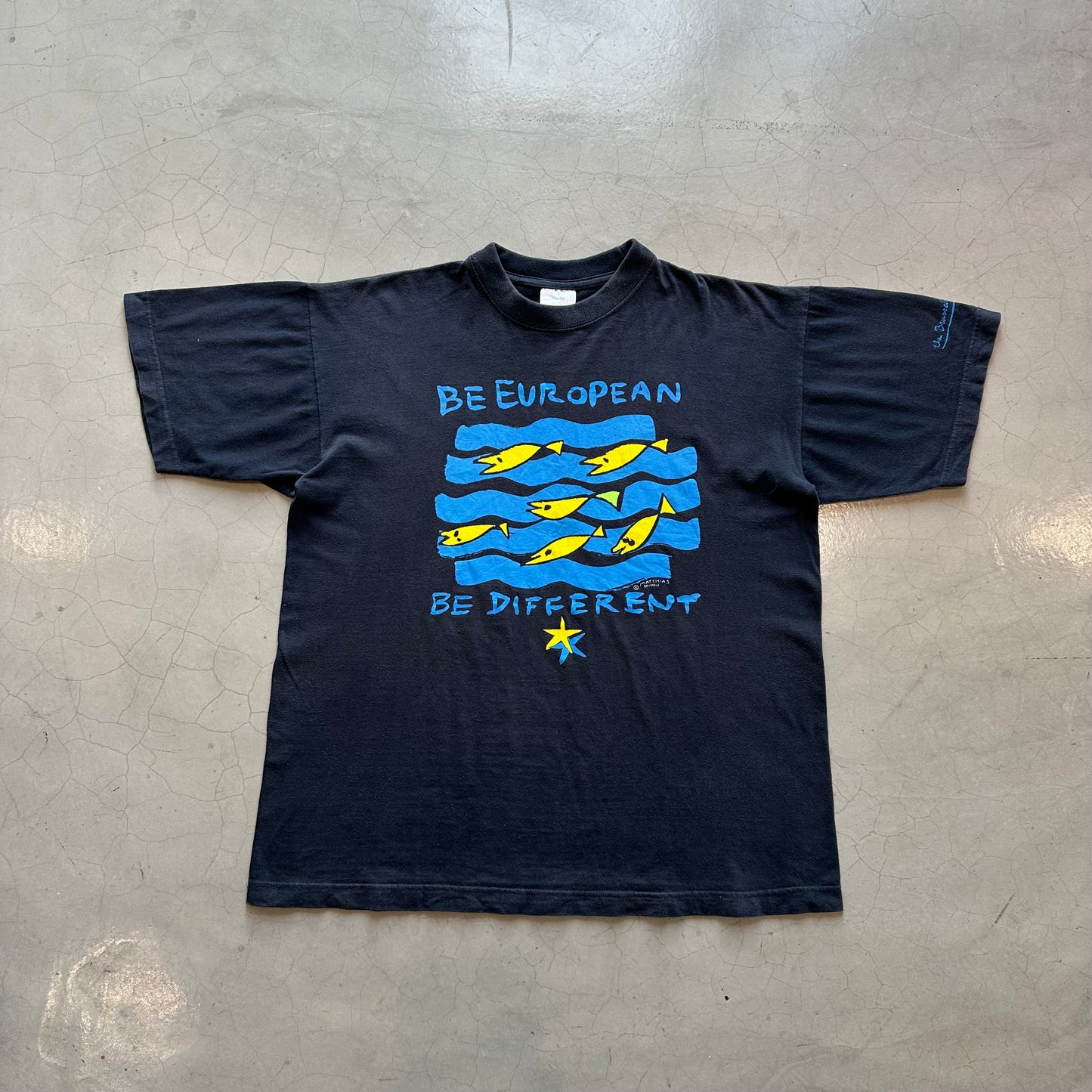 Vintage Blue Be European Be Different T-Shirt