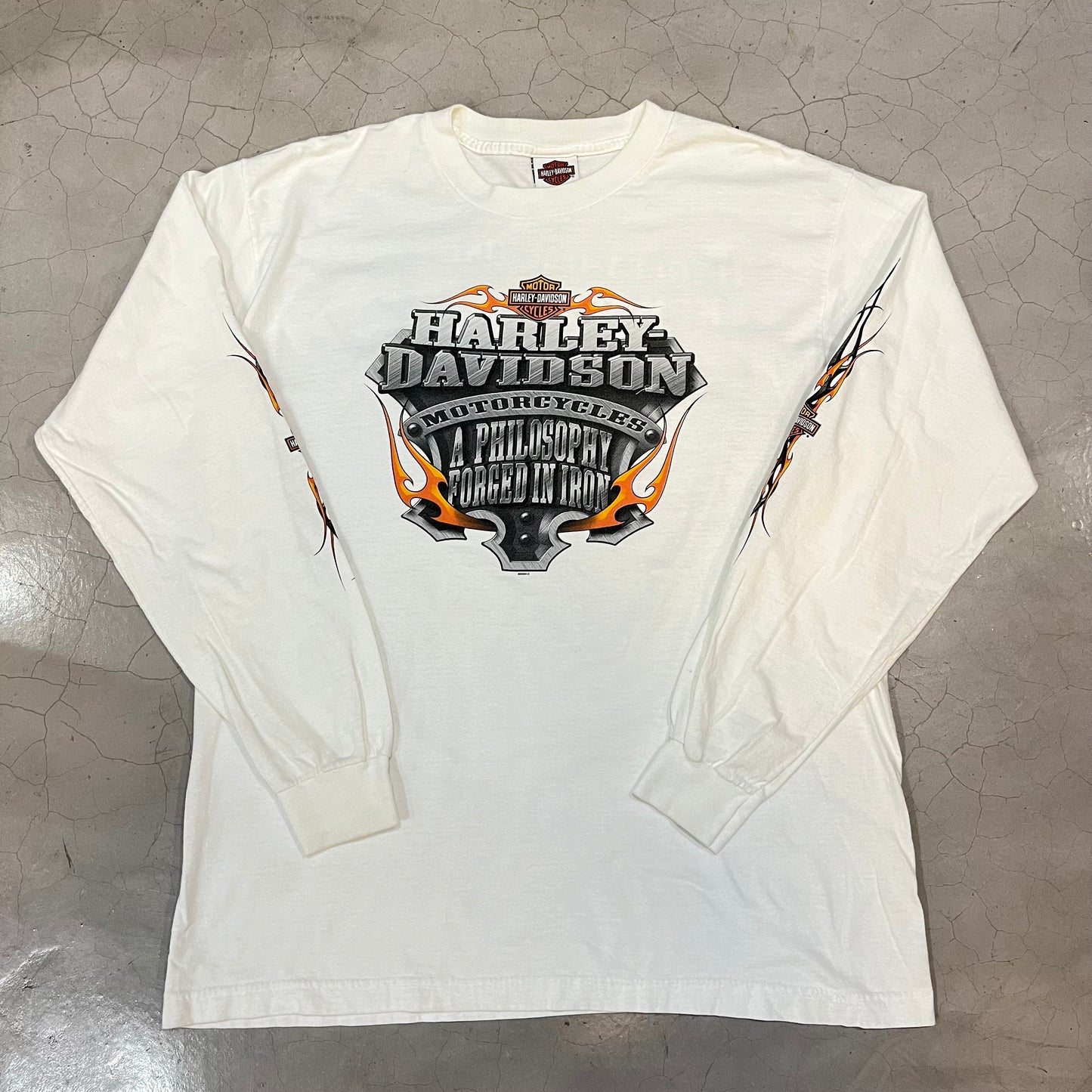 Vintage 2006 Harley Davidson Kuwait Long Sleeve With Sleeve Hit Shirt