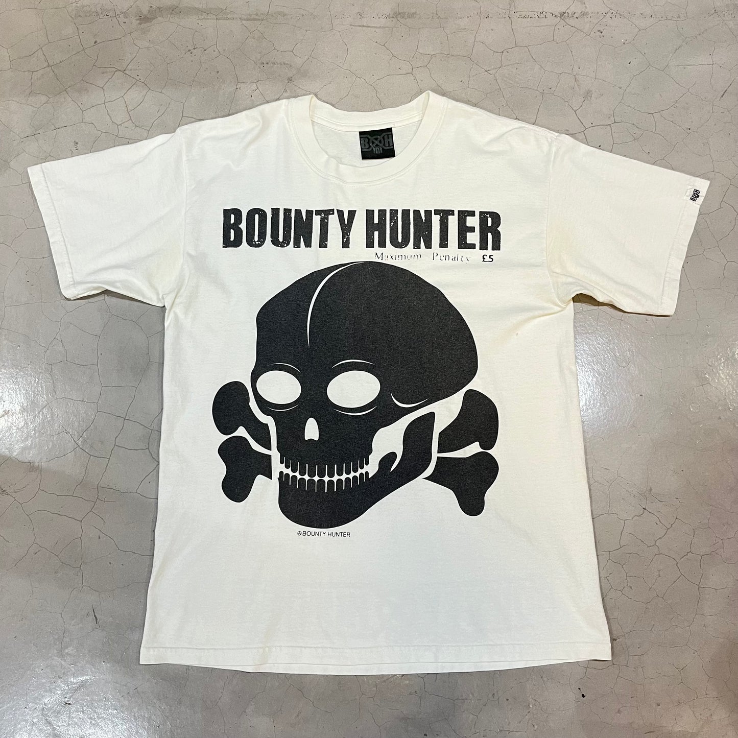 Vintage Y2K Bounty Hunter Maximum Penalty T-Shirt