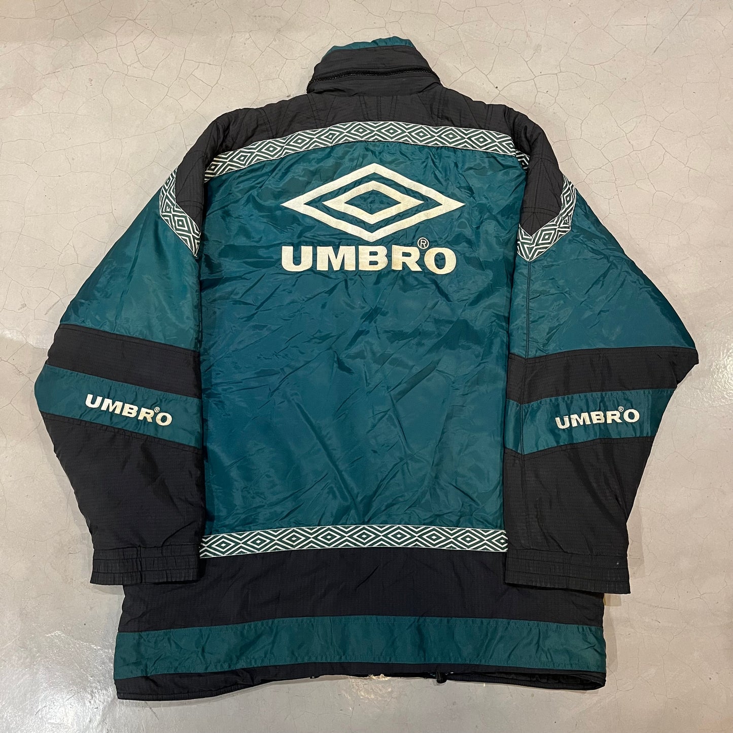 Vintage 90s Umbro Managers Jacket