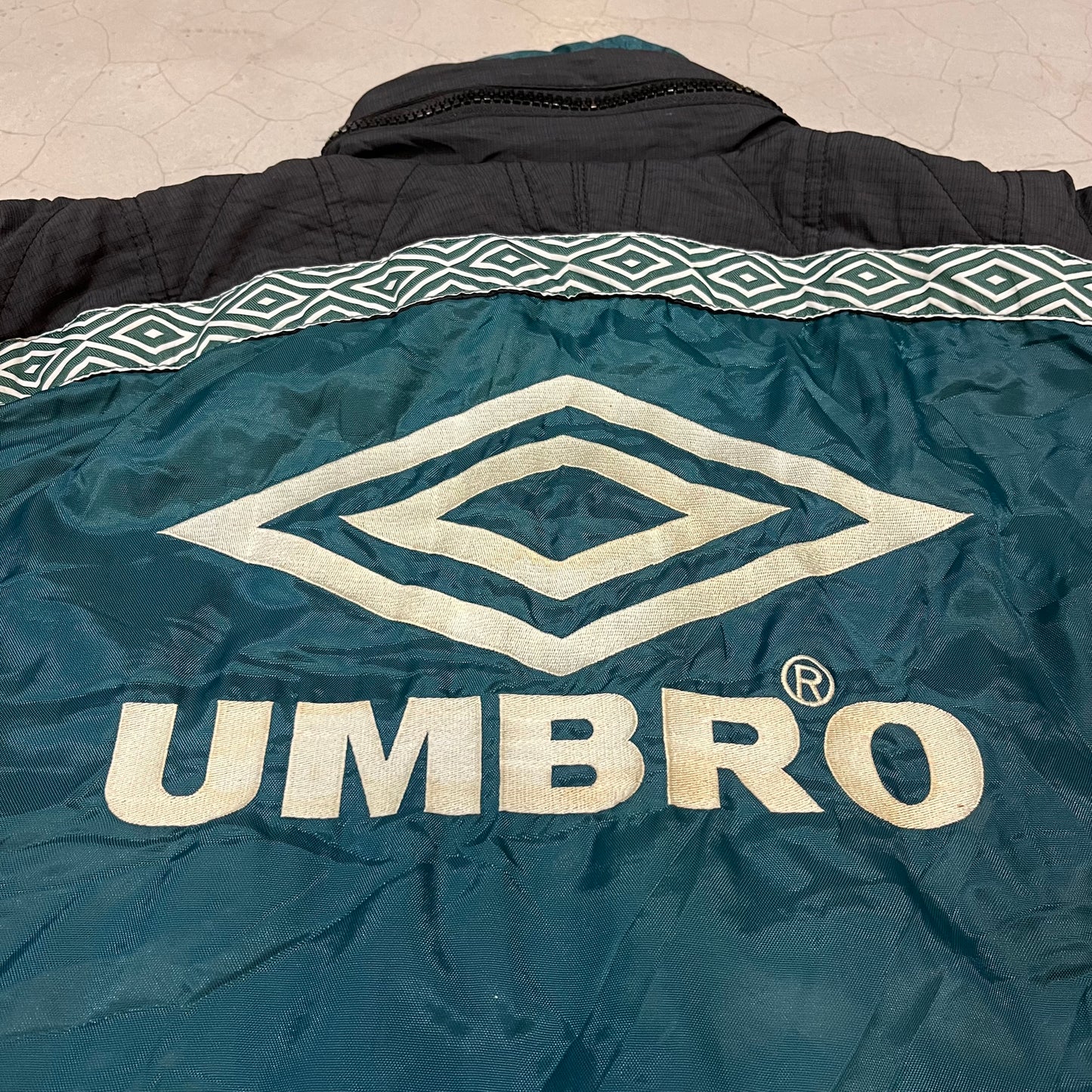 Vintage 90s Umbro Managers Jacket