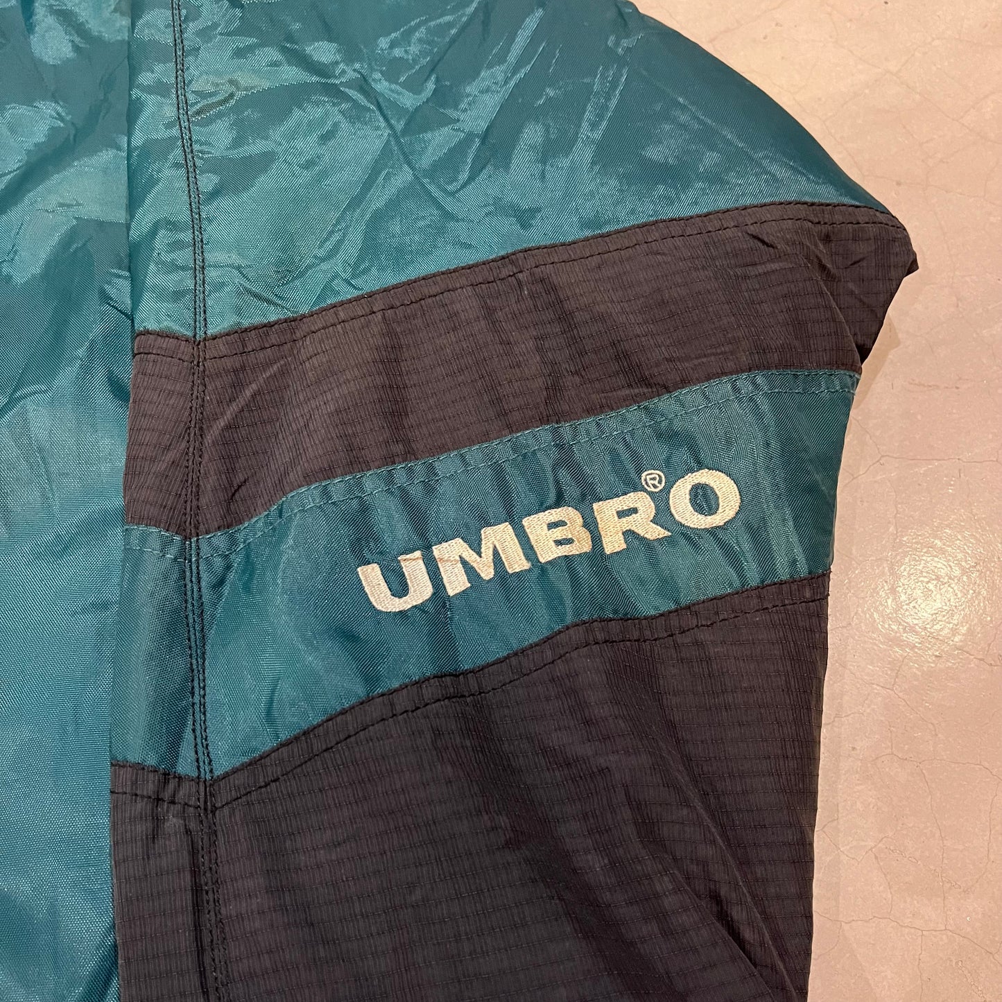 Vintage 90s Umbro Managers Jacket