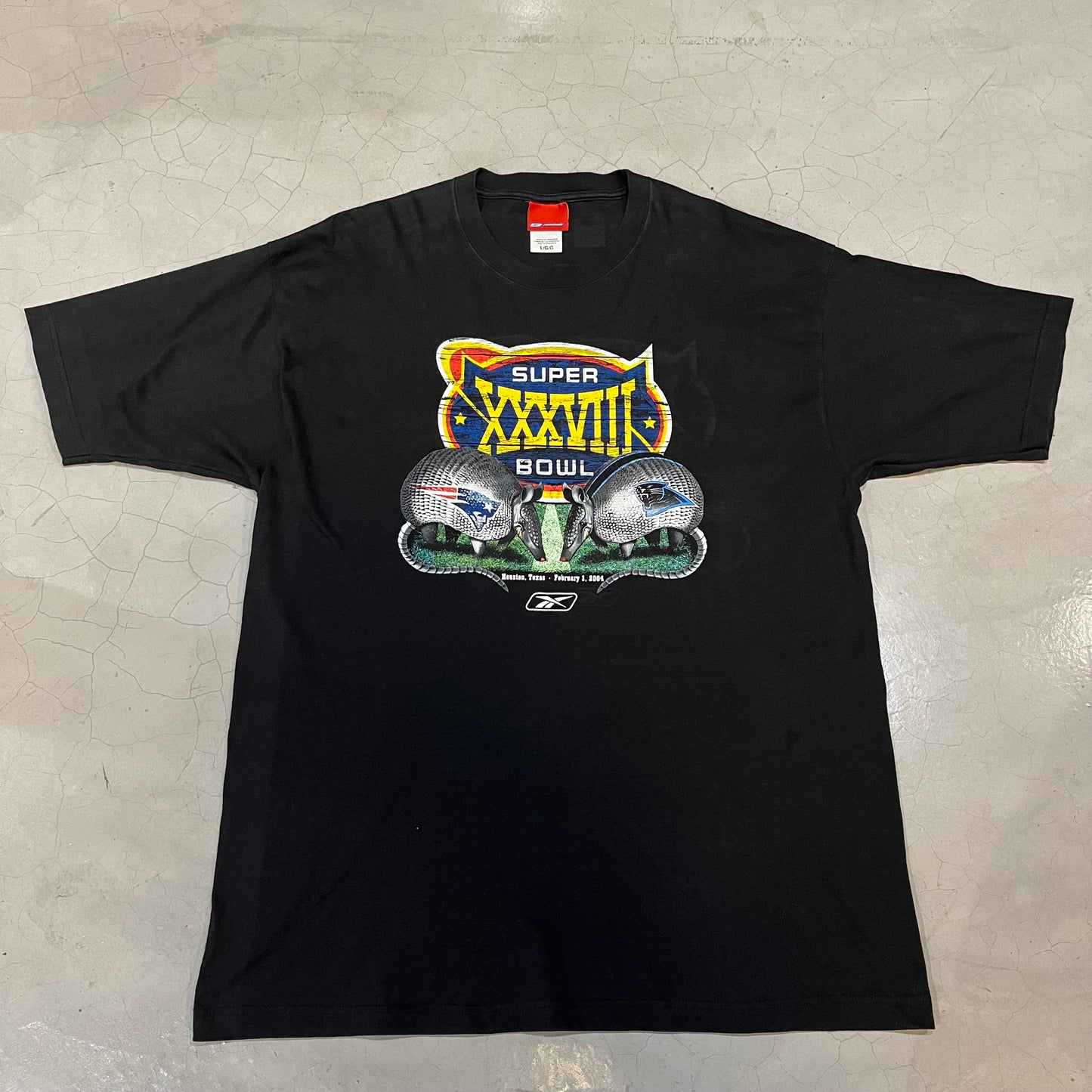 Vintage 2004 SuperBowl Patriots vs Panthers Reebok T-Shirt