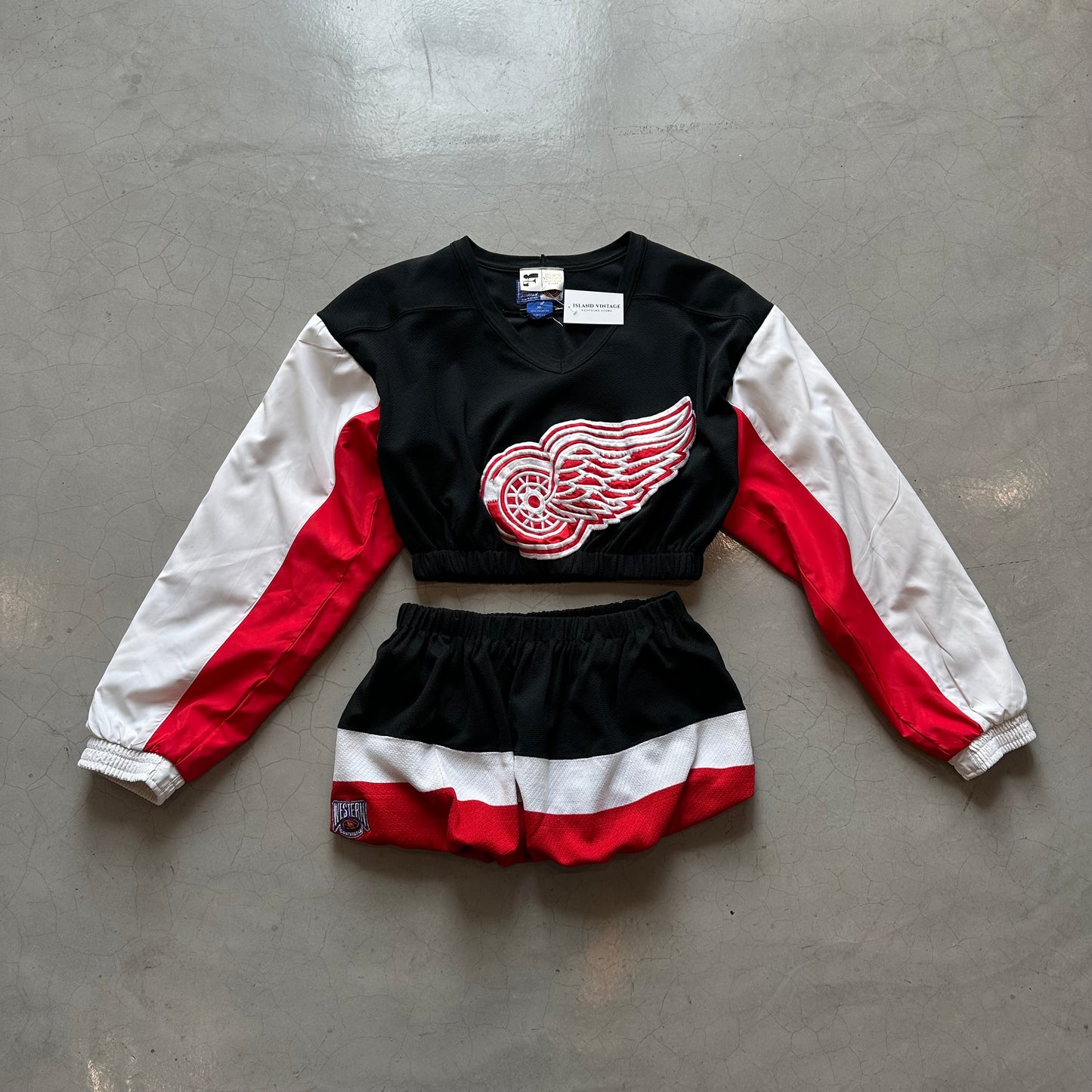 Fifi Al Shakar x Island Vintage Reworked Hockey Set