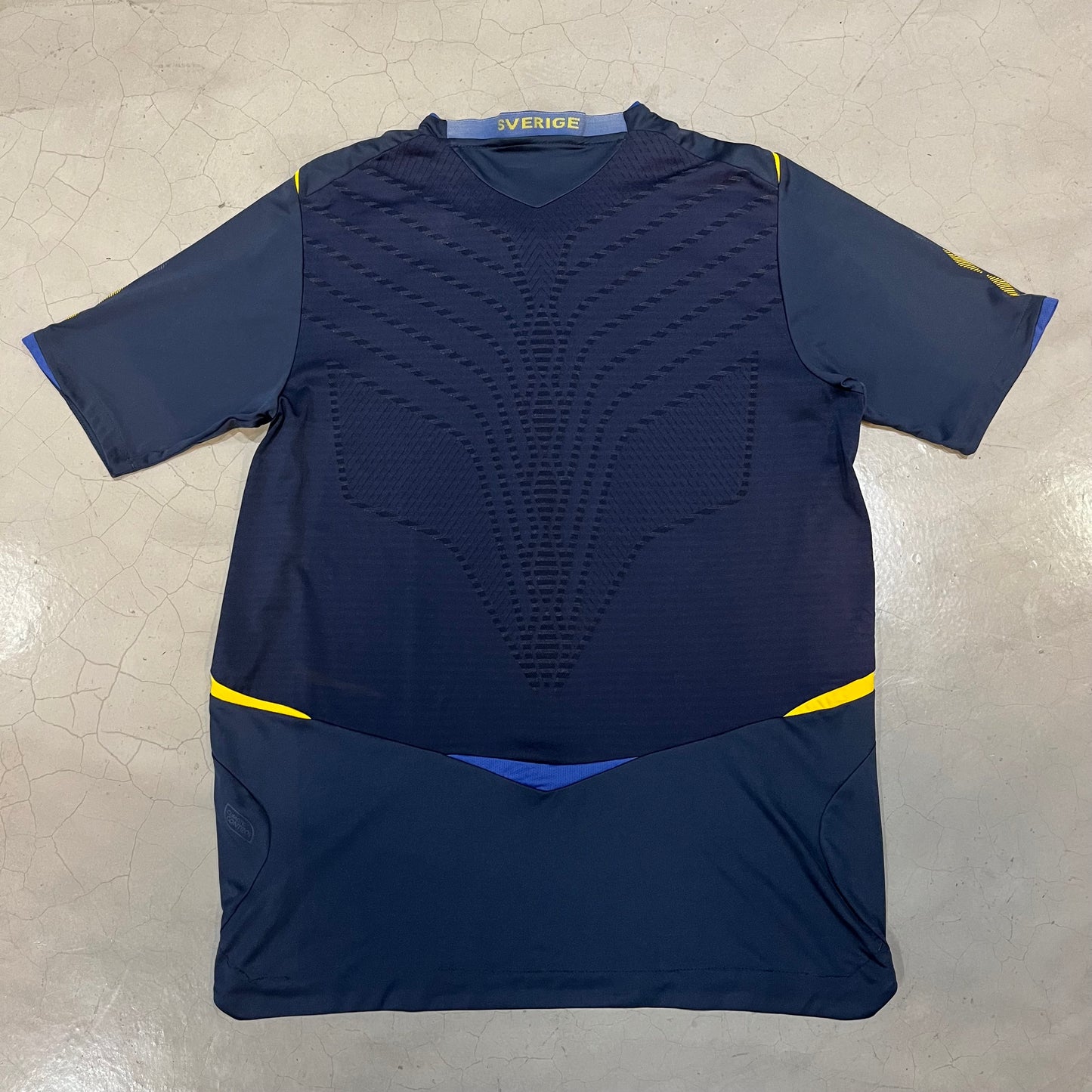 Sweden 2008 Away Jersey