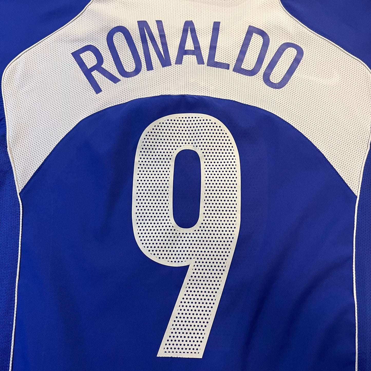 Brazil 2004 Away Jersey (Ronaldo R9)