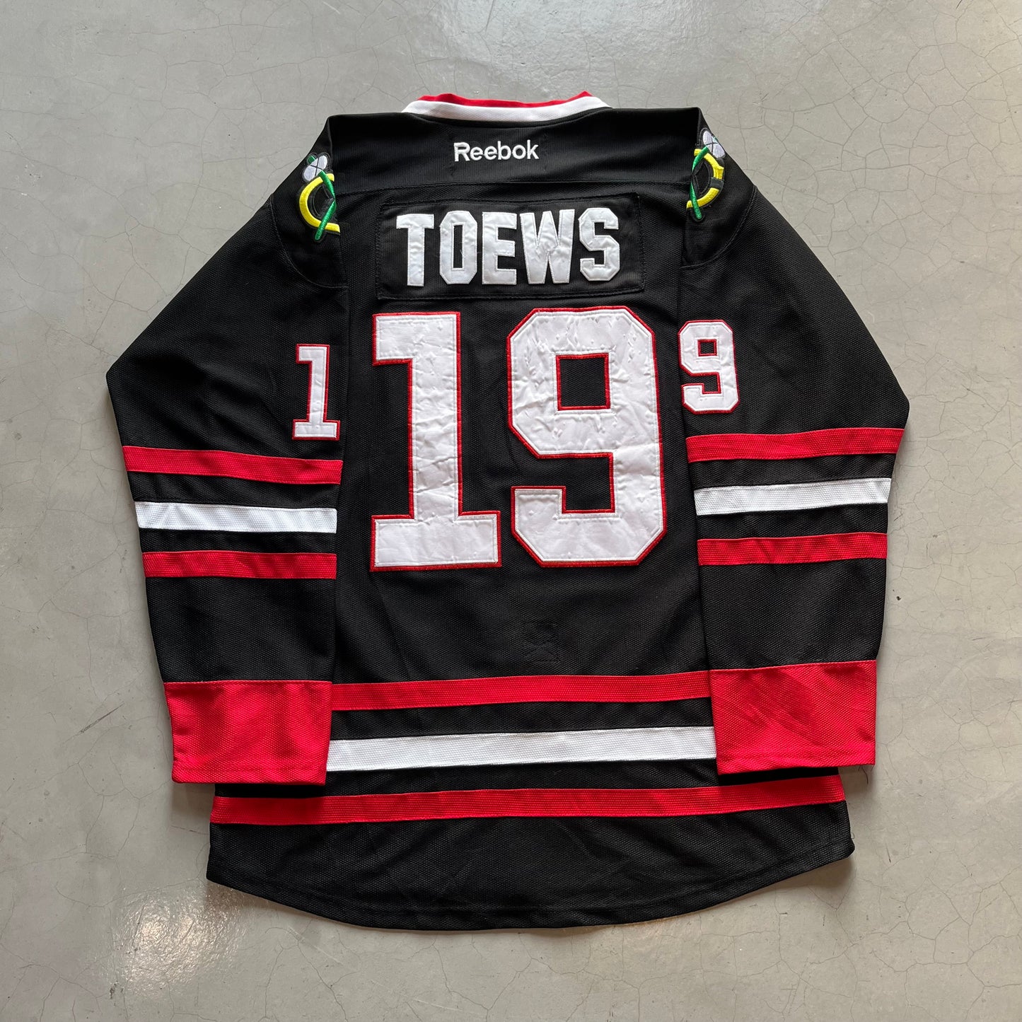 Reebok NHL Chicago Blackhawks (TOEWS) Hockey Jersey