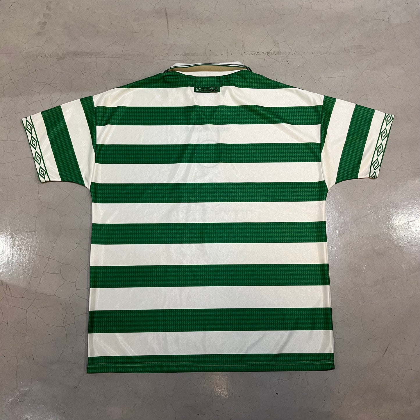 Vintage 1997 Celtic Umbro Football Jersey