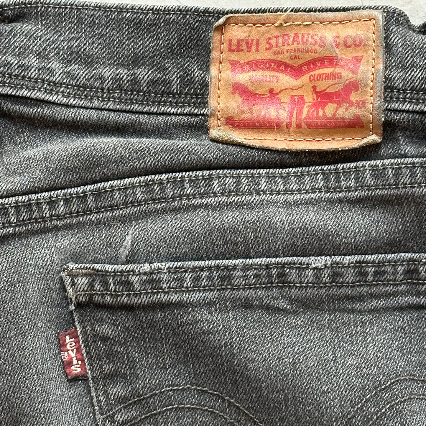 Levis Boyfriend Skinny Fit Jeans