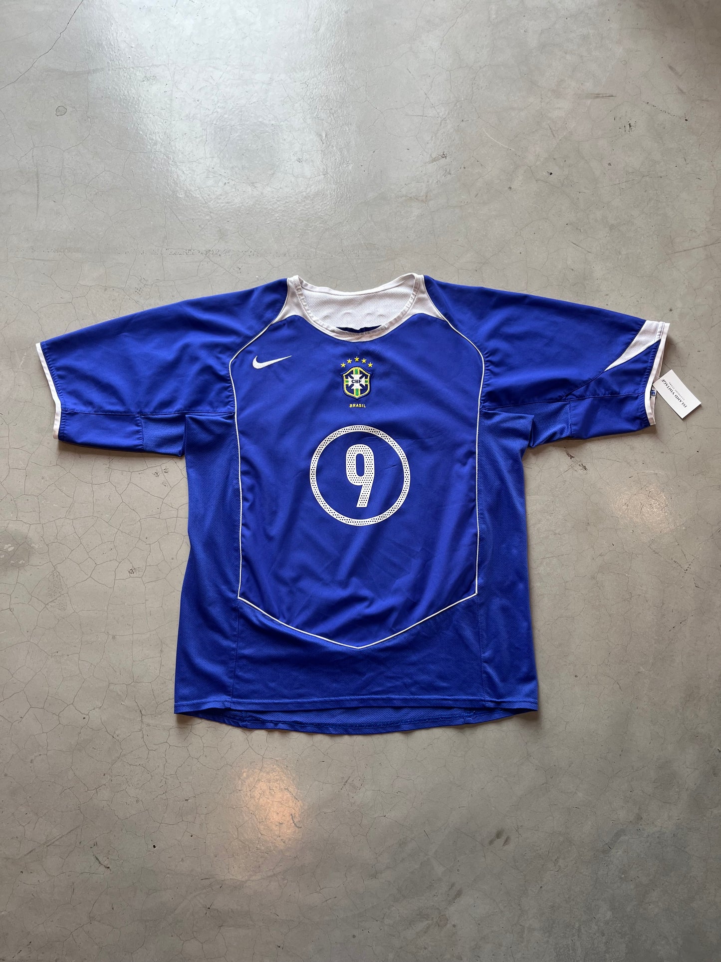 Vintage 2004 Brazil #9 Ronaldo Away Shirt