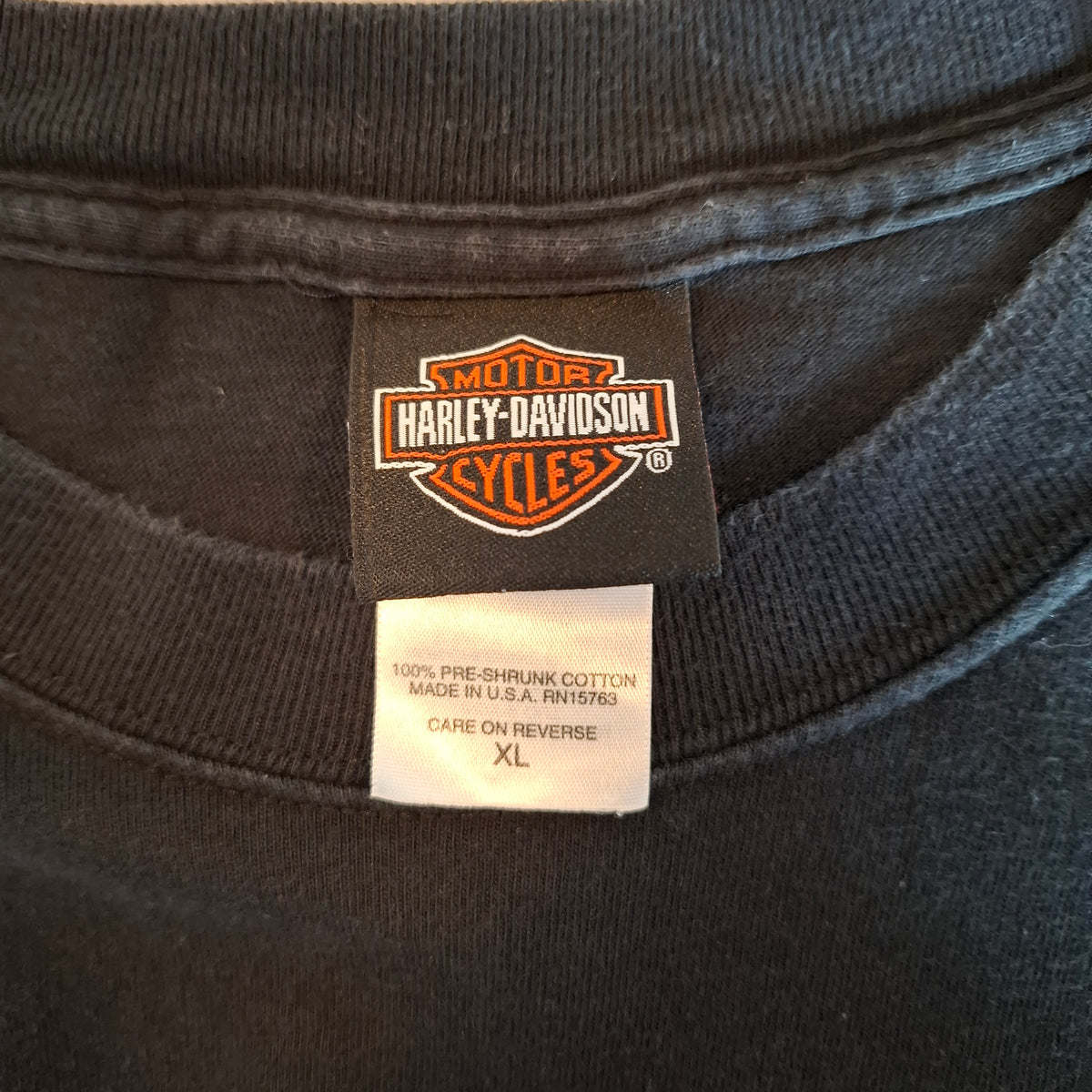 Vtg 2003 Harley Davidson Bahrain Pocket Tee