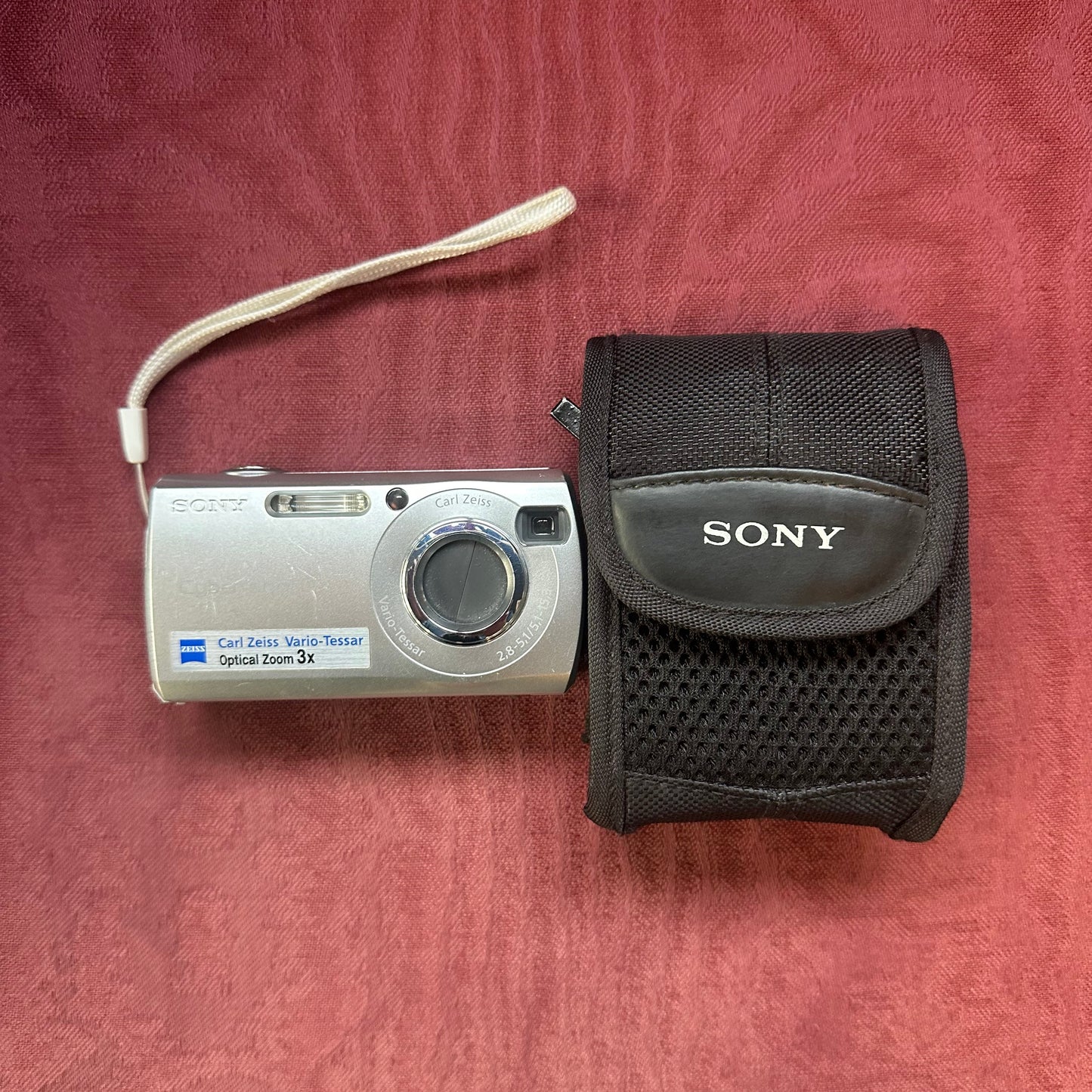 Sony Cybershot DSC-S40 (2005)