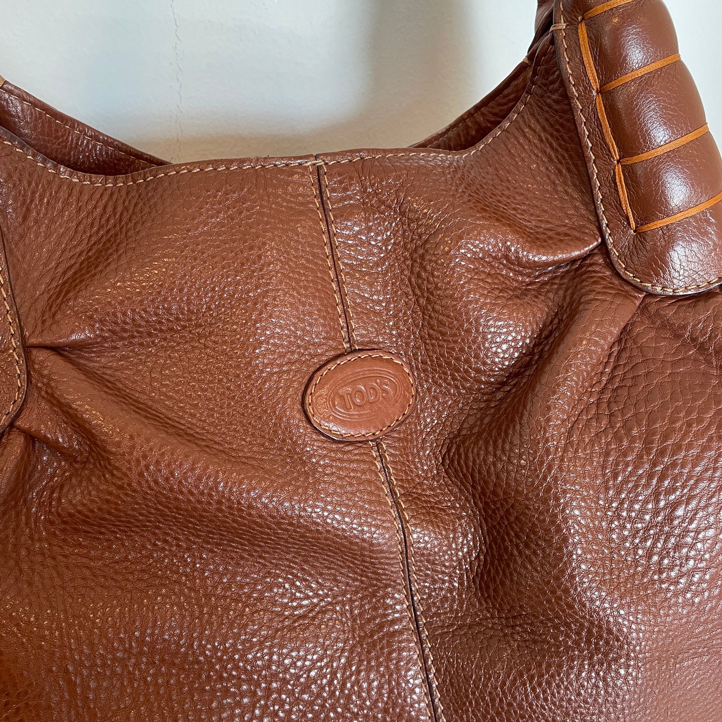 Tod’s Brown Leather Ivy Sacca Media Hobo Bag