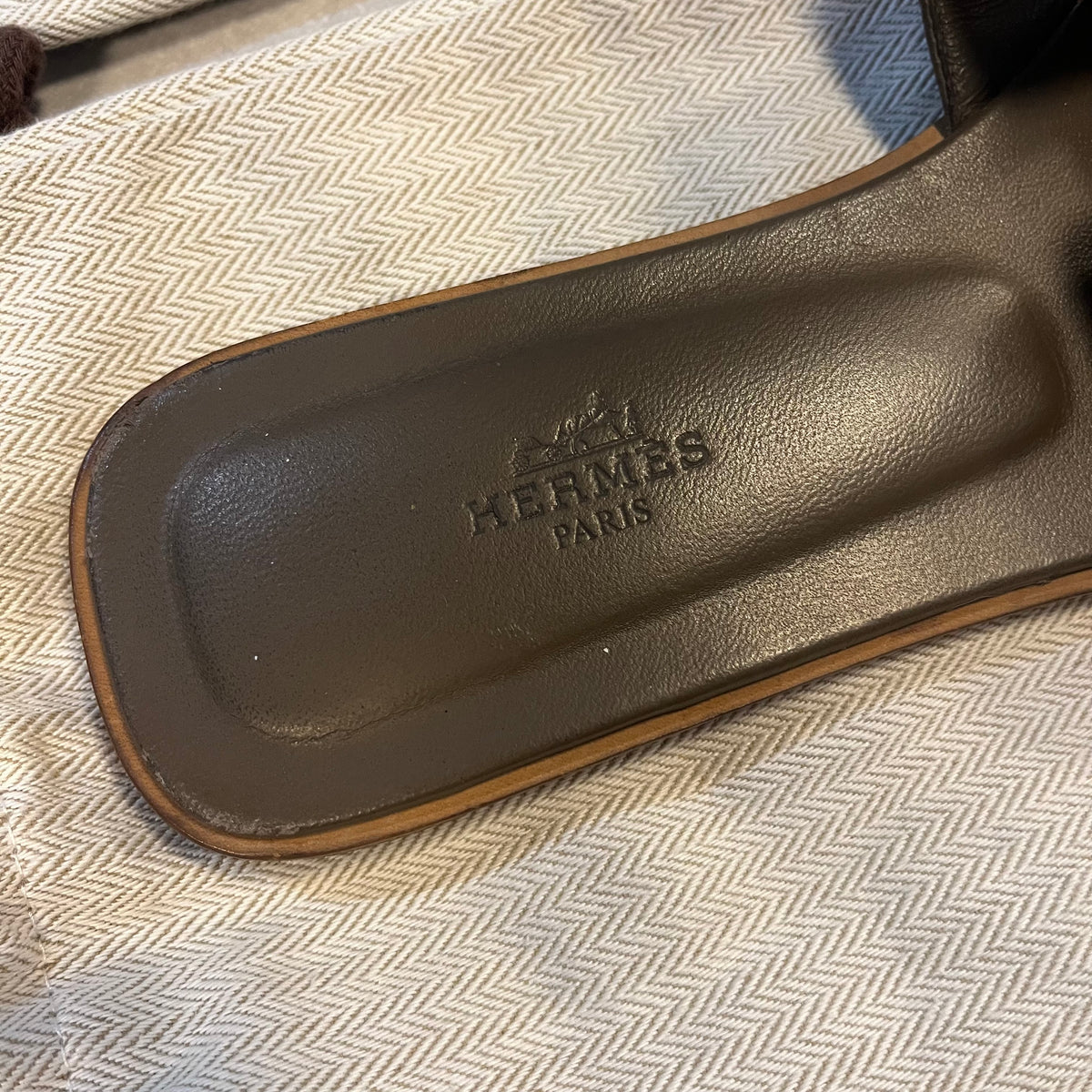 Hermes Oran Flat Leather Sandals