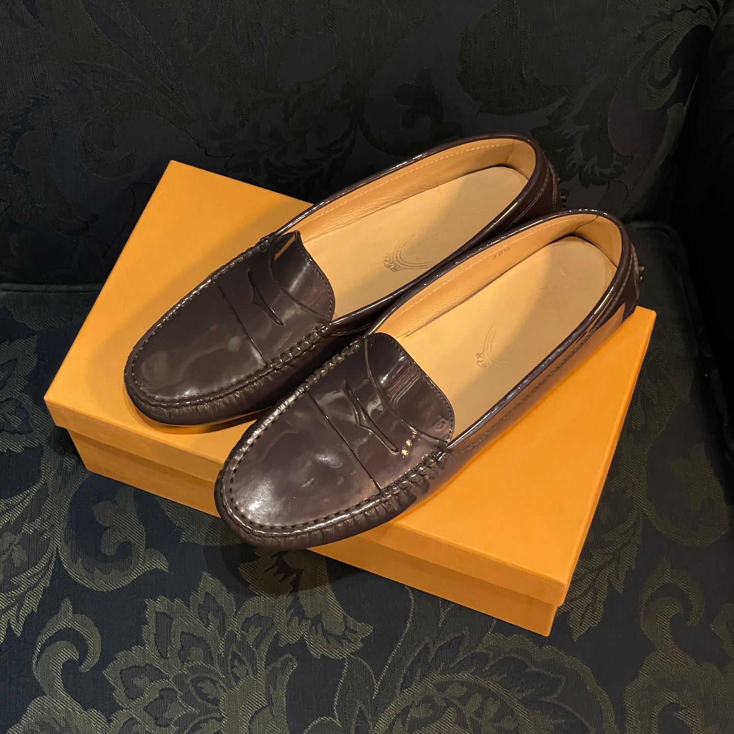 TOD’s Gommino Penny Slot Patent-Leather Loafers (Purple)