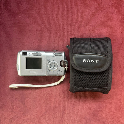 Sony Cybershot DSC-S40 (2005)