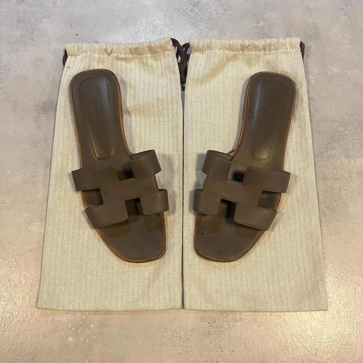 Hermes Oran Flat Leather Sandals