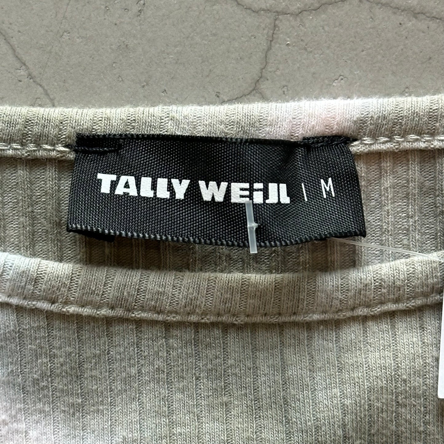 Tally Well Top