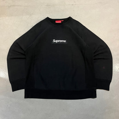 Supreme FW18 Black Crewneck