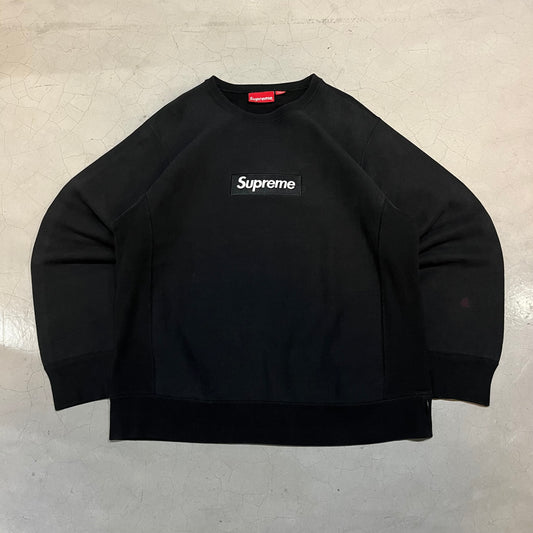 Supreme FW18 Black Crewneck