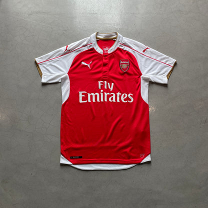 Arsenal 2015-2016 Home Kit