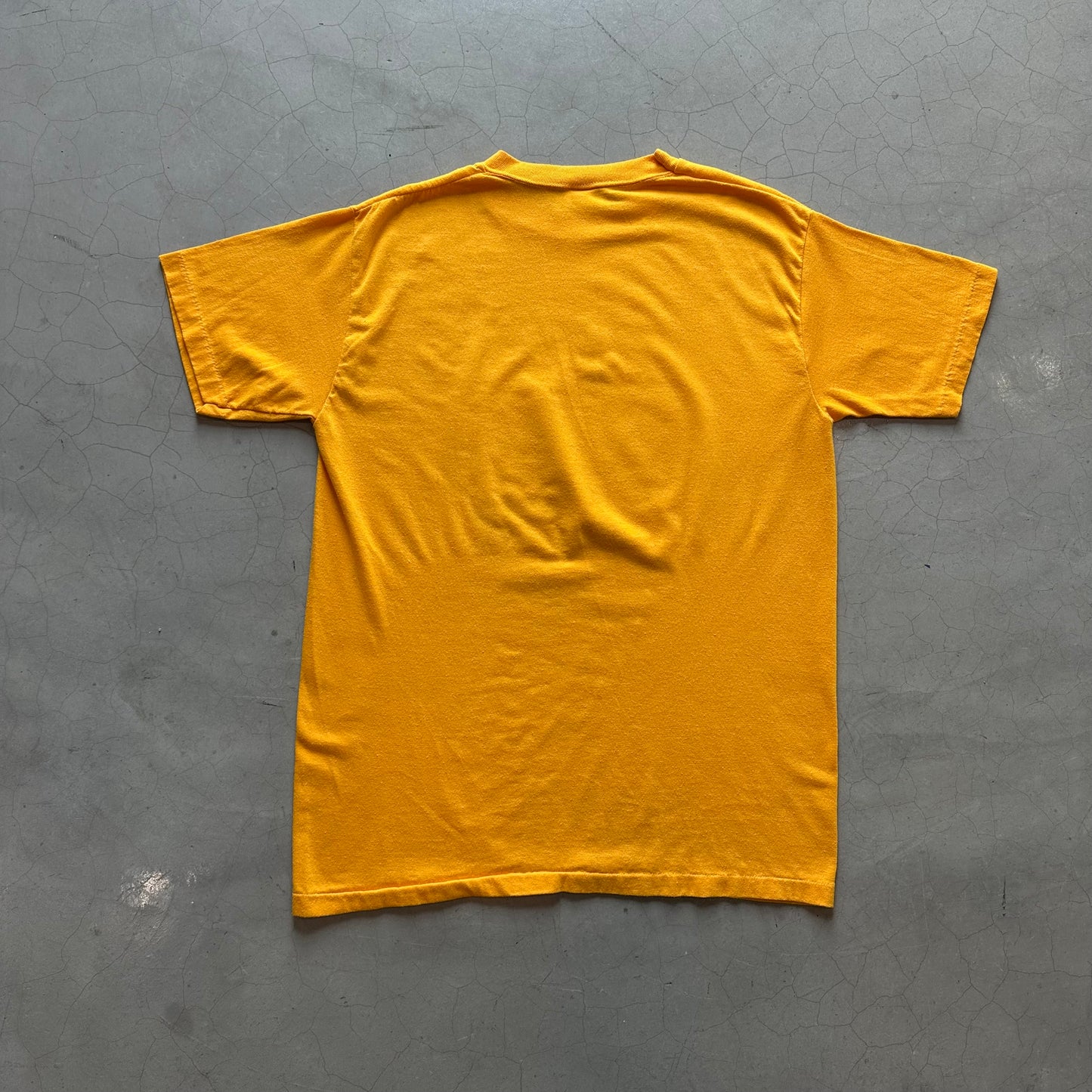 Vintage 80’s Saudi Arabia Glittery Print T-shirt