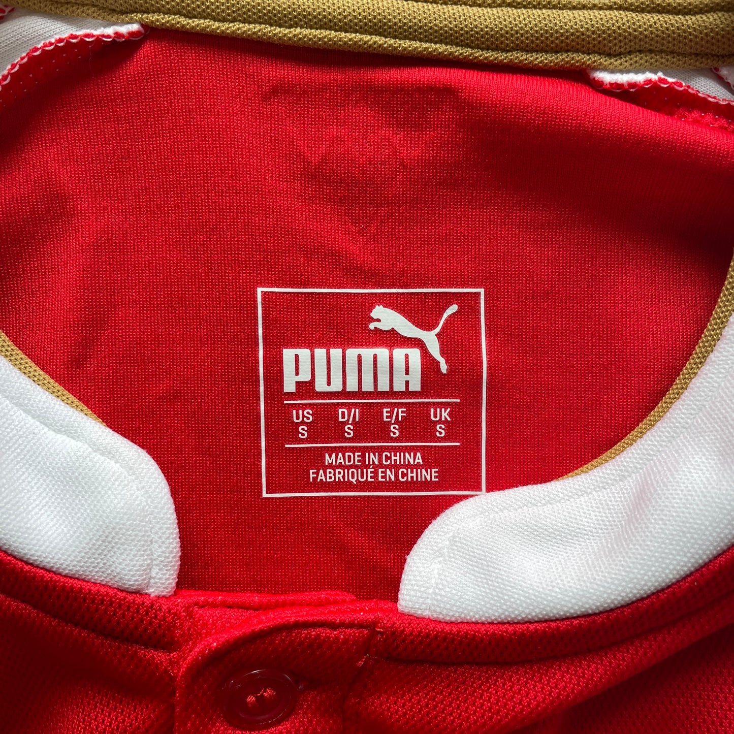 Arsenal 2015-2016 Home Kit