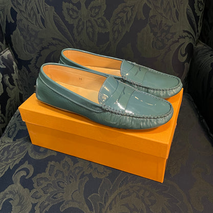 TOD’s Gommino Penny Slot Patent-Leather Loafers (Blue)