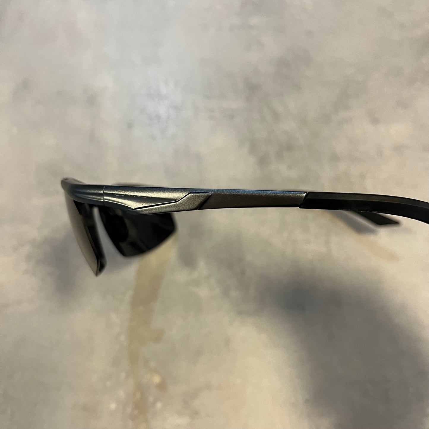 Oakley Wire Tap Sunglasses