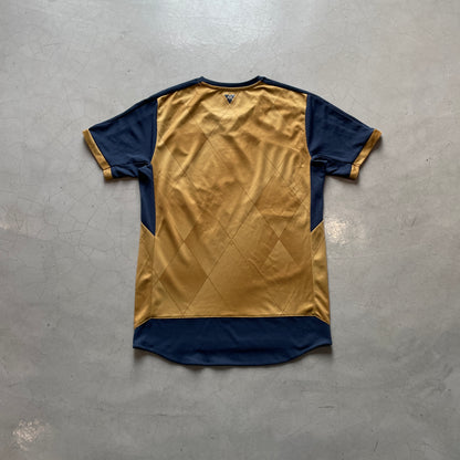 Arsenal 2015-2016 Away Kit
