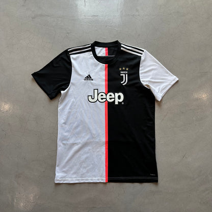 Juventus 2019 Home Jersey (Ronaldo)