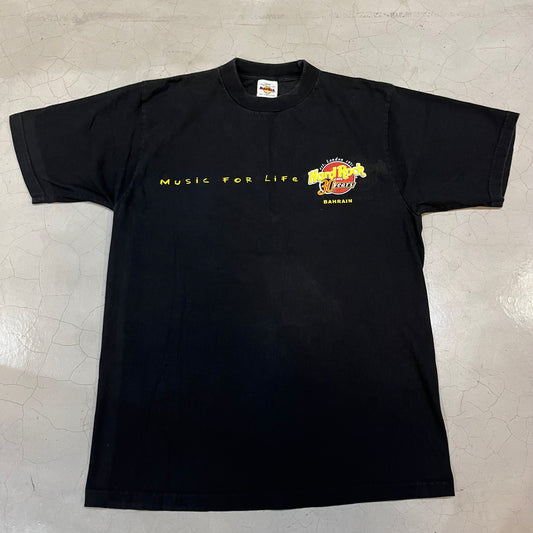 Vintage 2001 Hard Rock Cafe World Tour Bahrain T-Shirt