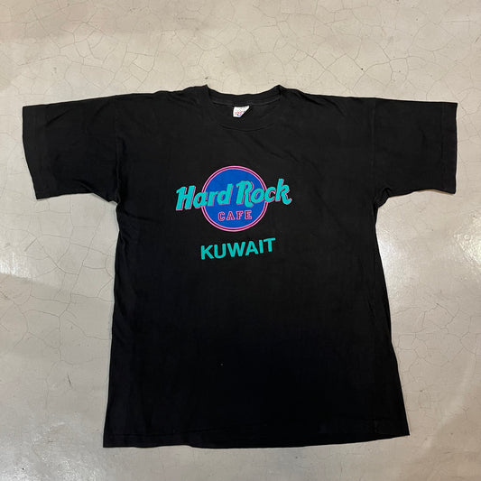 Vintage 90s Hard Rock Kuwait Single Stitch T-Shirt