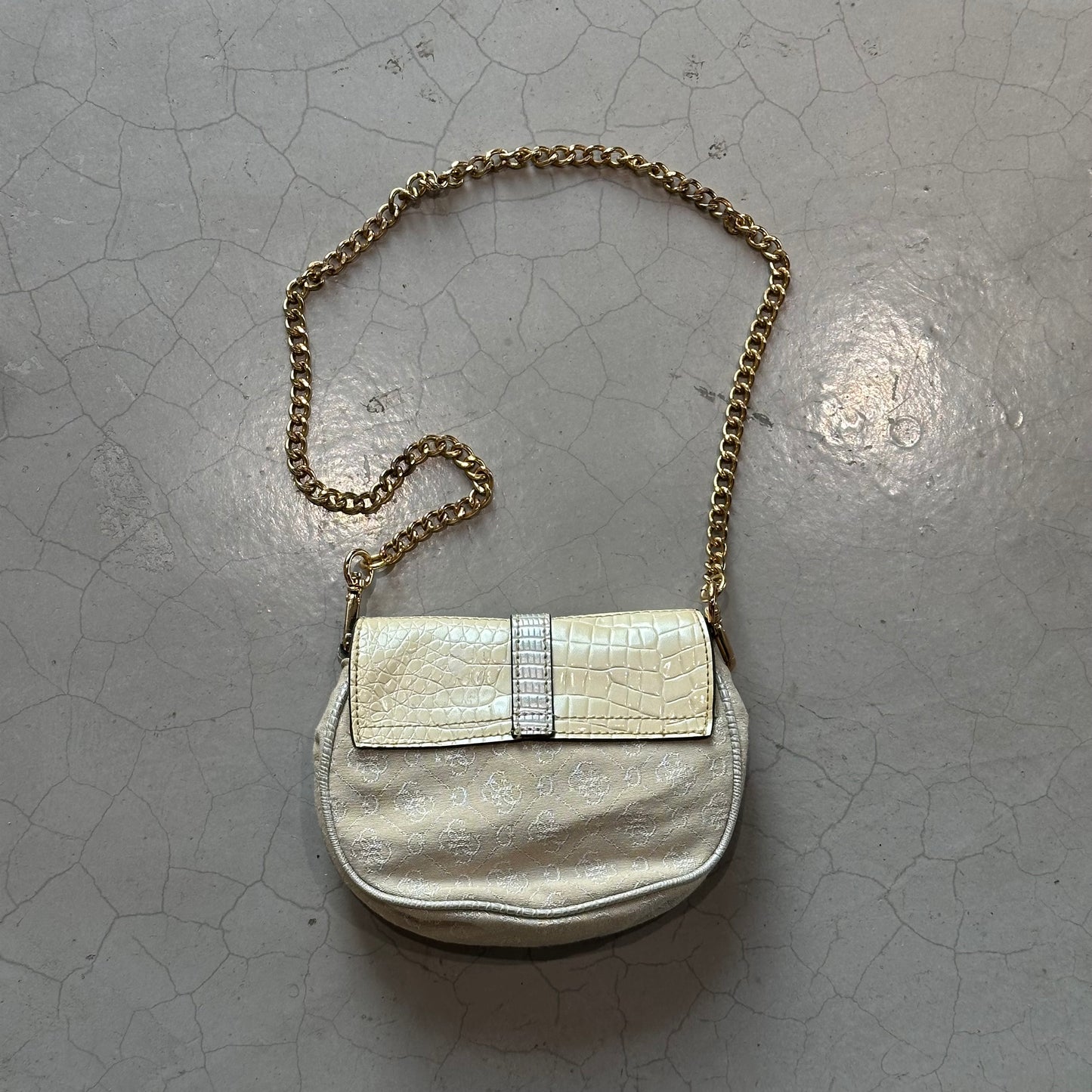 Vtg Guess Bedazzled Logo Handbag