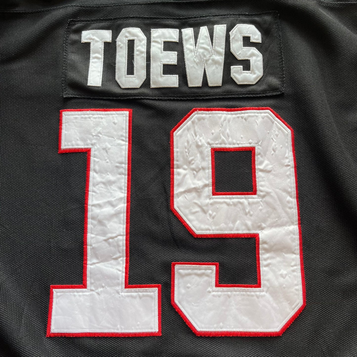 Reebok NHL Chicago Blackhawks (TOEWS) Hockey Jersey