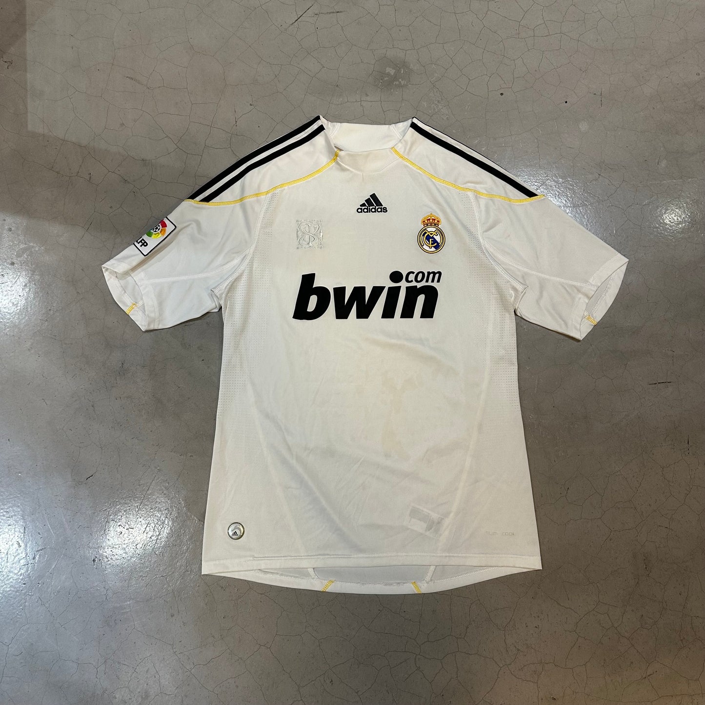 Real Madrid 2009-2010 Home Kit
