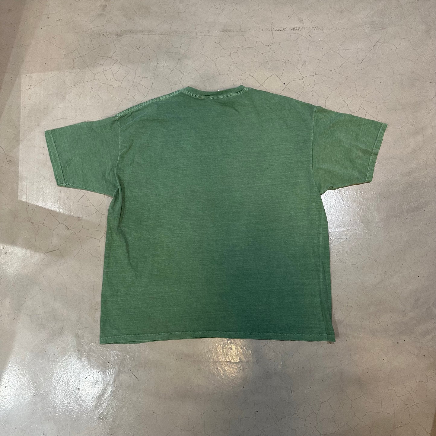 Vintage 90's Kuwait Camo Text Graphic T-Shirt