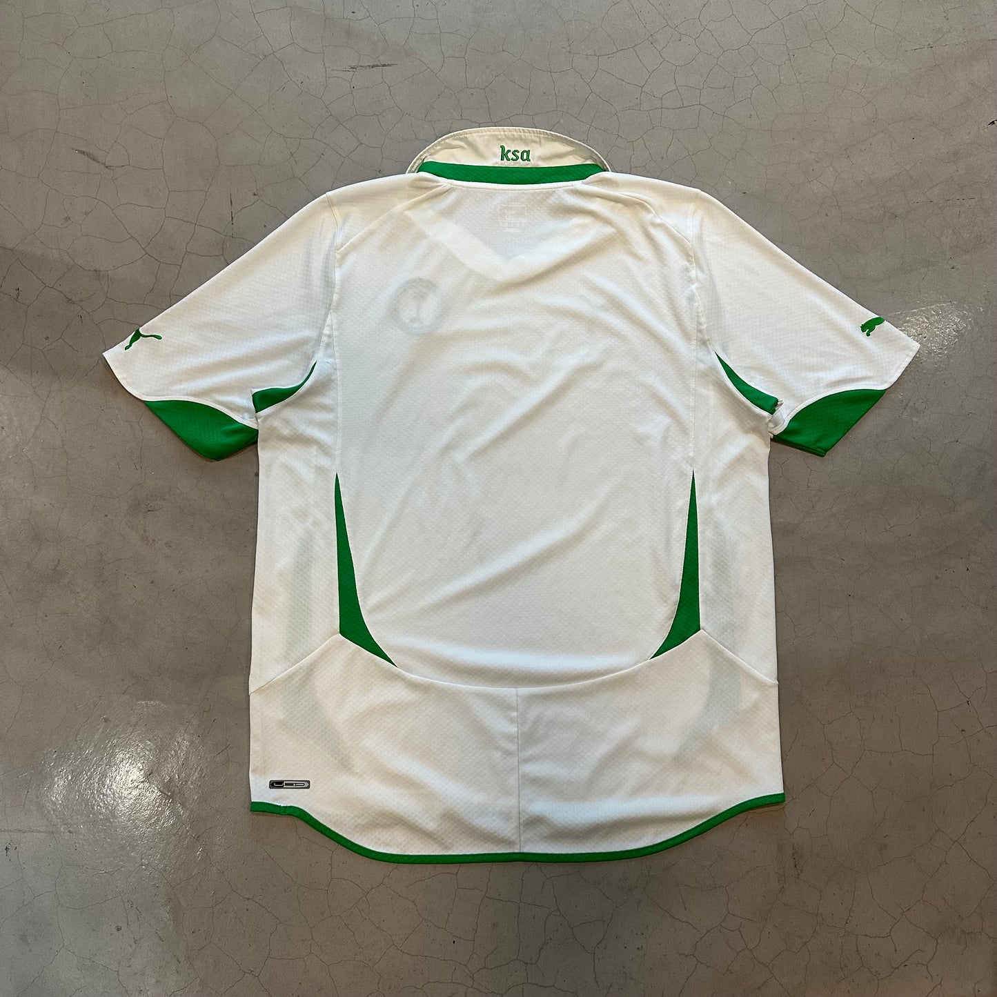 Saudi Arabia 2010-12 Away Kit