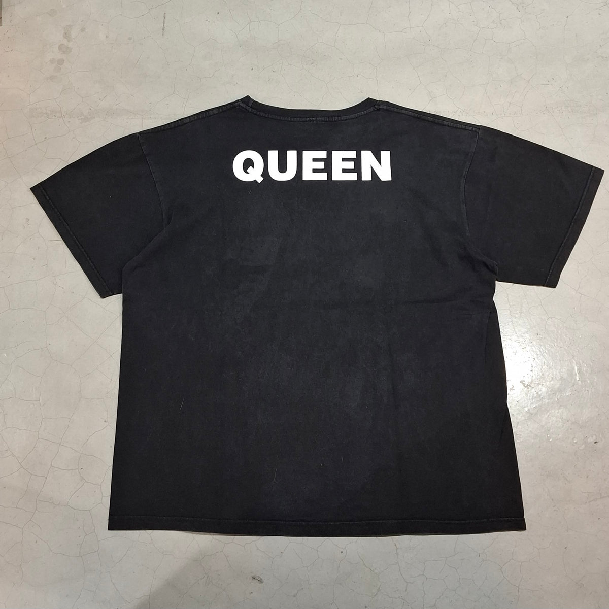 Queen Tee